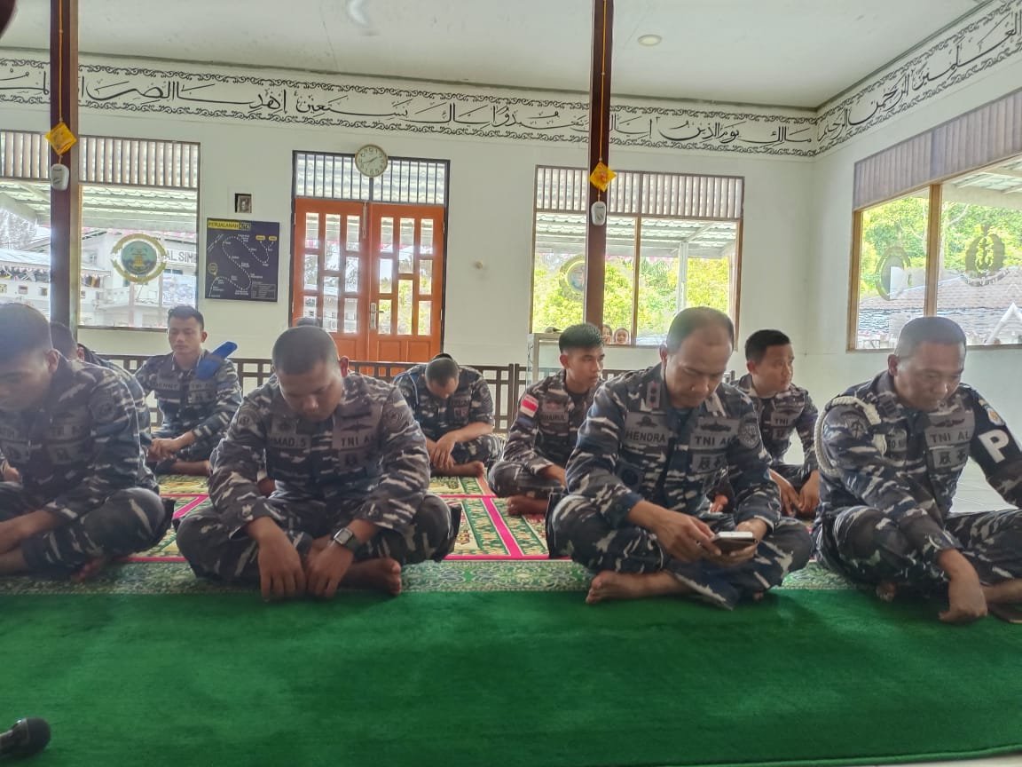 Prajurit Lanal Simeulue Adakan Doa Bersama Dalam Rangka Hut Tni