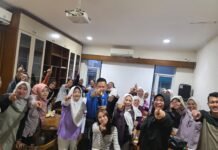 Kedai Mamah Pademangan Gelar Bukber Sekaligus Nobar Film di Micro Cinema Kedai Mamah Pademangan