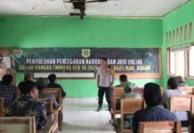 AKP Budi Sehabudin di TMMD Bogor Berikan Penyuluhan Kepada Masyarakat Desa Banyuasih